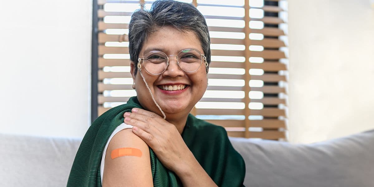 senior women outdoors